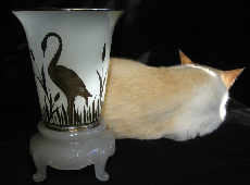 Beaumont Ferlux Vase and Stand thumbnail