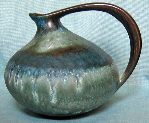 West German
                          Pottery, Ruscha 313, later shape version,
                          original form by Kurt Tschörner